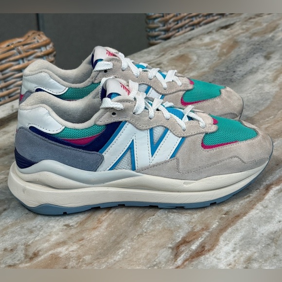 Women’s NEW BALANCE 57/40 Retro sneakers- grey/white/multi/pink/teal. Size 7 - Picture 4 of 11